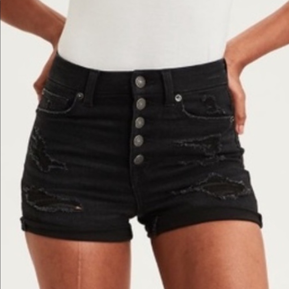 American Eagle button fly short distressed black size 6 super hi-rise shortie